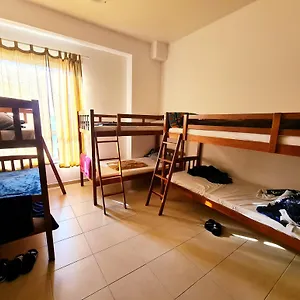 Хостел Dxb Backpackers, Дубай