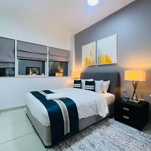 Гостевой дом Private In 3 Bedroom Skynest Homes Marina Pinnacle, Дубай